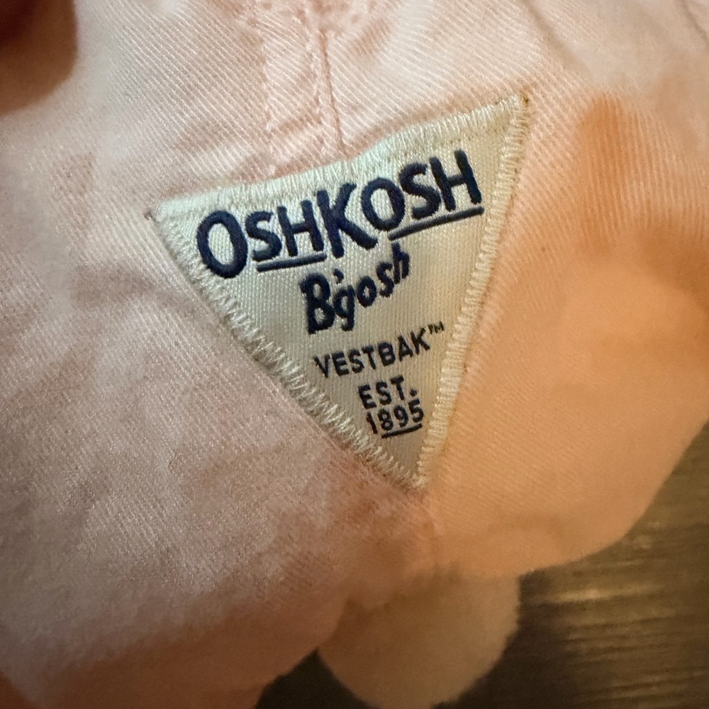OshKosh B'gosh Light Peach Soft Fabric Patch Top - Picture 3 of 4